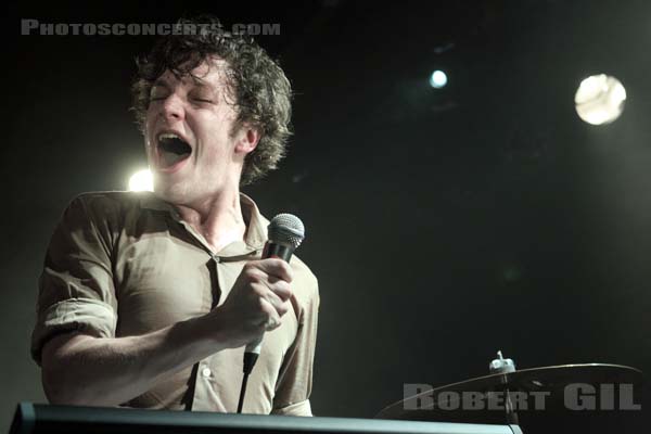 FRIENDLY FIRES - 2009-02-26 - PARIS - La Maroquinerie - 